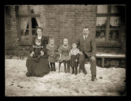 Studio Arciszewski wystawa fotografii z początku XX w.
