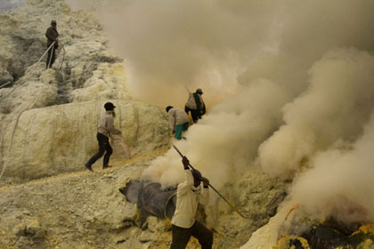 Wojciech Grzędziński - Kawah Ijen