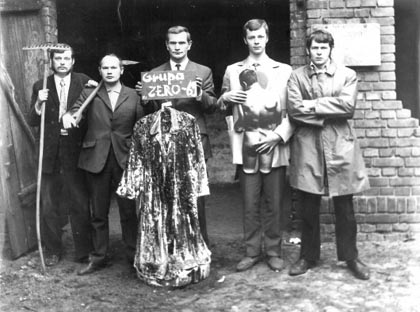ZER0-61 - Kuźnia - znaki czasu