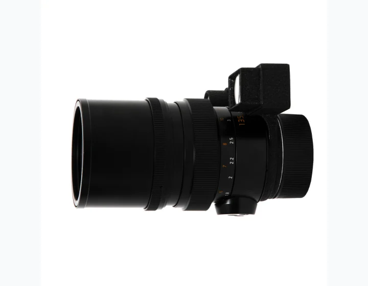 Leica Leitz Canada 135mm f/2.8 Elmarit-M III