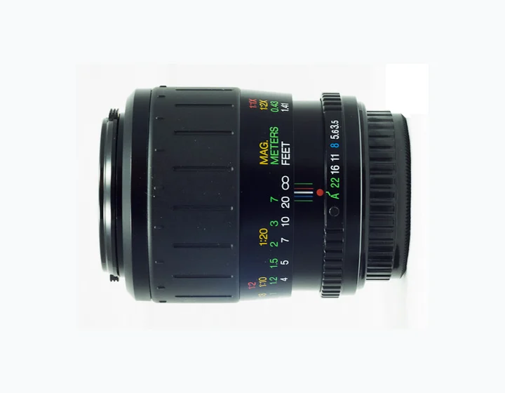 Cosina 100 mm f/3.5 Macro