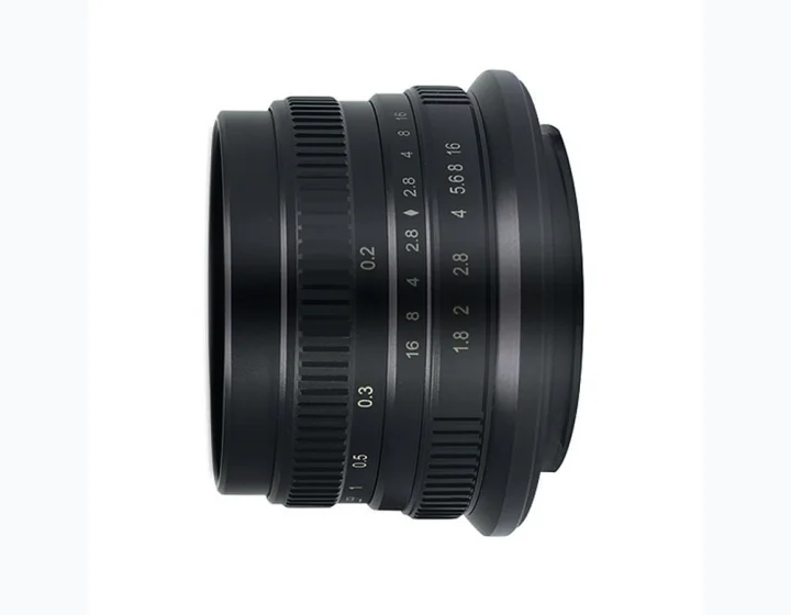 Mcoplus 25mm f/1.8