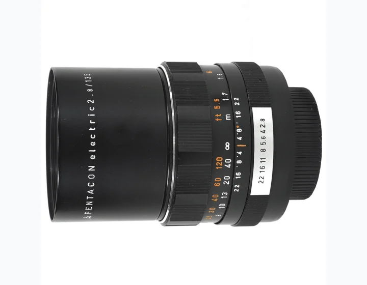 Pentacon Electric 135mm f/2.8