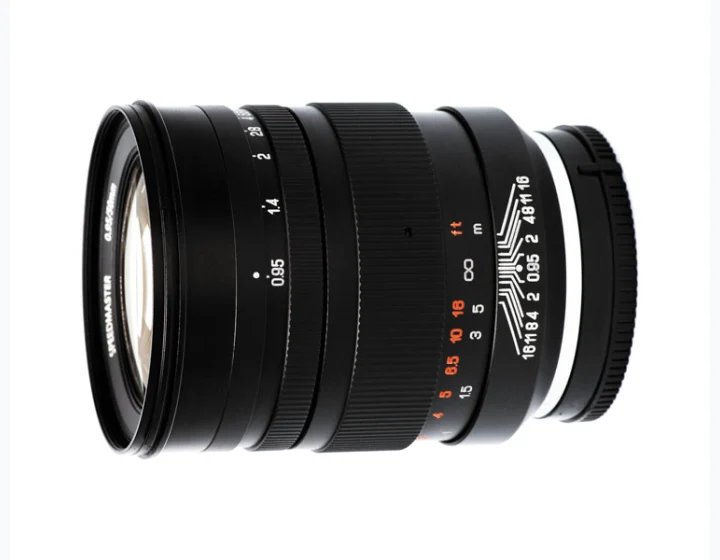 Mitakon Speedmaster 35 mm f/0.95