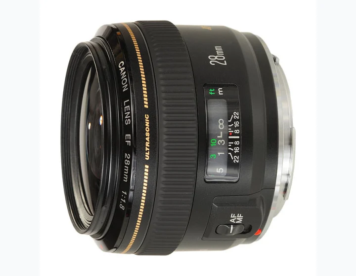 Canon EF 28mm f/1.8 USM
