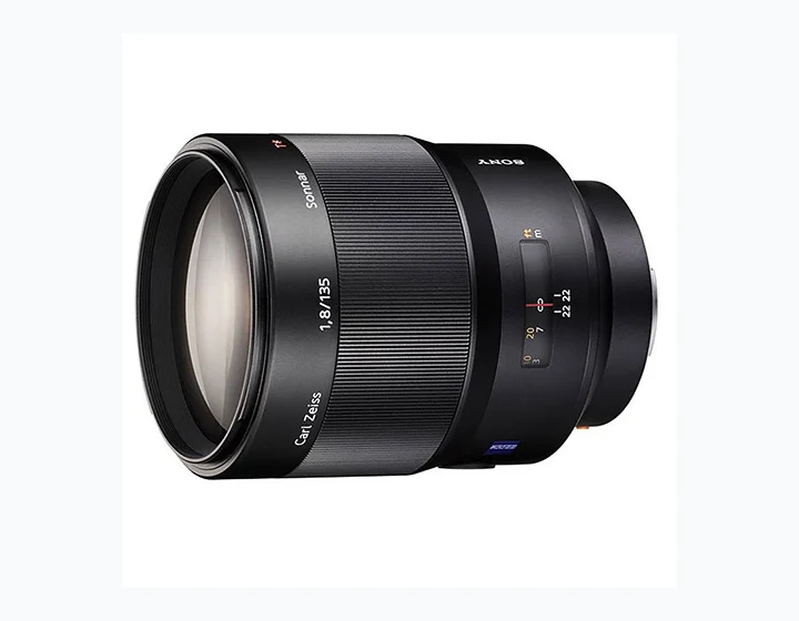 Sony 135mm f/1.8 Carl Zeiss Sonnar T*
